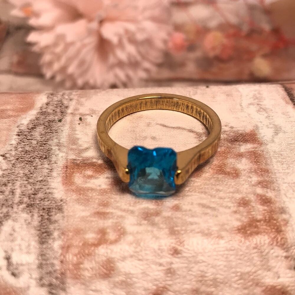 Stainless Steel Gold Ring with Blue Gemstone sz 9.5